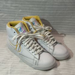 Nike Blazer Mid Shoes Women’s 7 White Gold CJ3643-100 - OBO 
