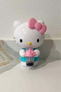 Hello Kitty boba tea figure