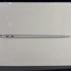 Brand New 13-inch MacBook Air With Apple M1 Chip 256gb 💻 💻 💻🔥on Sale 🔥