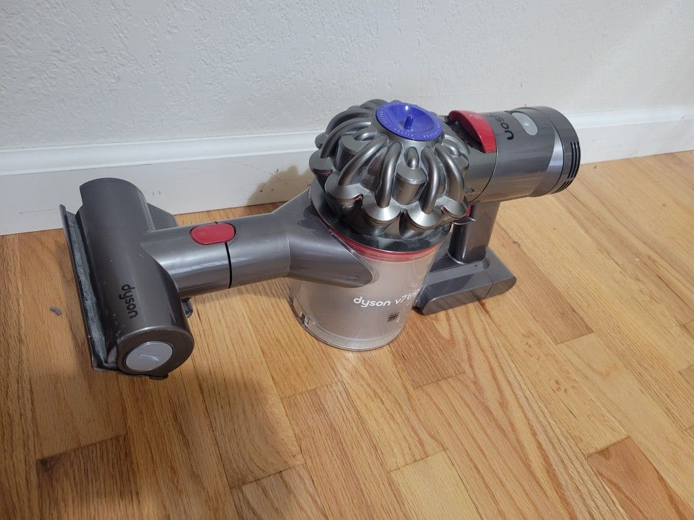 Dyson V7 Trigger Cordless Hand Vacuum