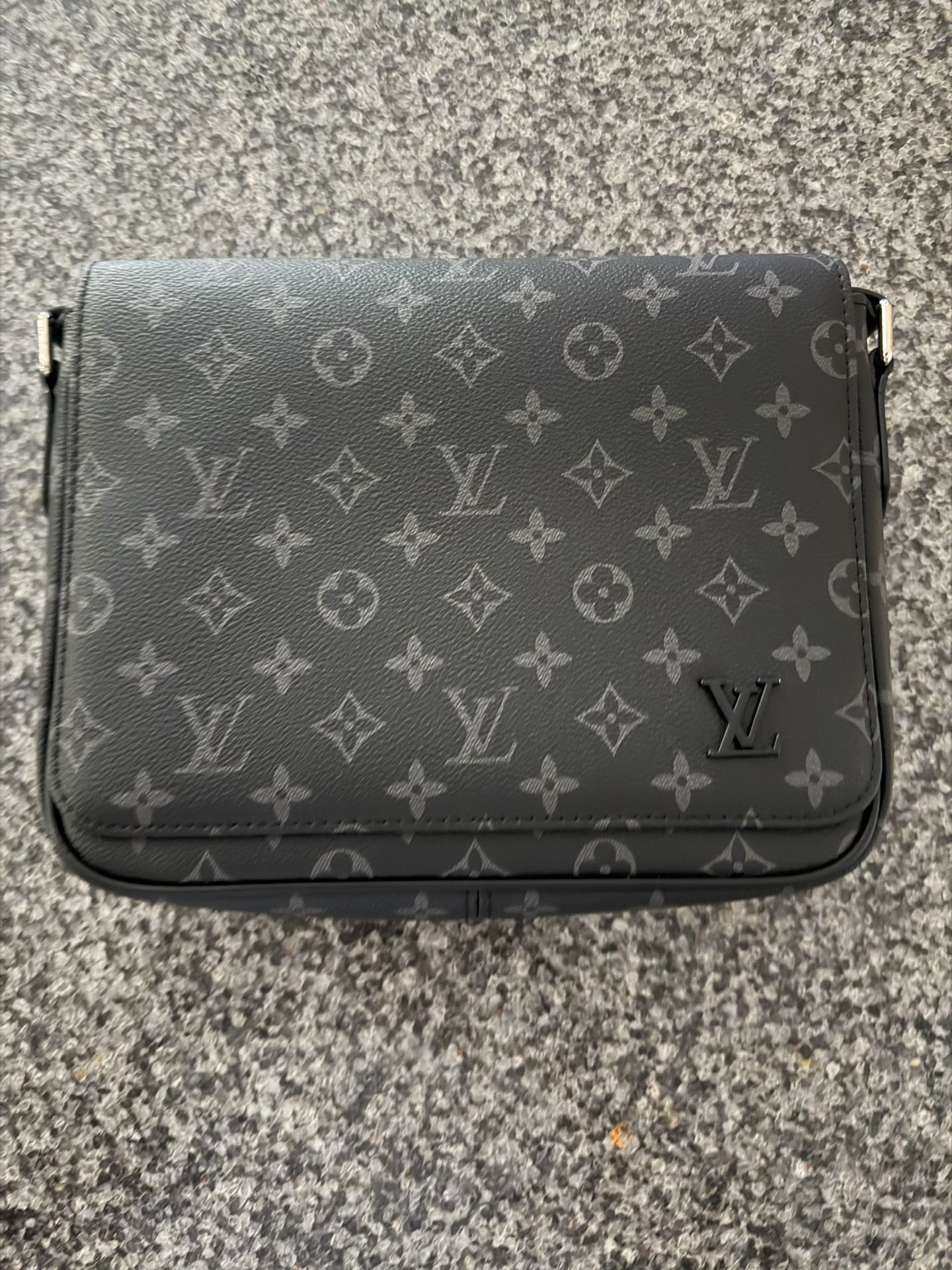 Louis Vuitton District PM – Monogram Eclipse Crossbody