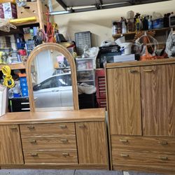 Dresser. Mirror And Chest Of Drawers