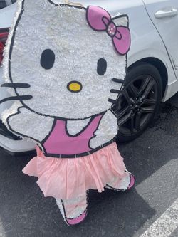 4feet Hello Kitty Piñata