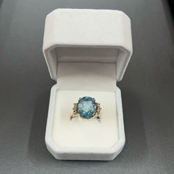 14K Yellow Gold Ring With Aquamarine and Natural Diamonds Size 6