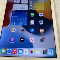 iPad Air 2 Wi-Fi 32 Gb Great Condition Updated Unlocked