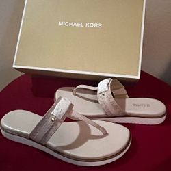 MICHAEL KORS Sandals (Woman’s Size 6.5)