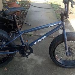 MONGOOSE BMAX FAT TIRE