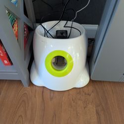 Dog Toy - Tennis Ball Launcher