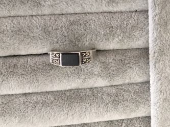 Onyx and marcasite ring