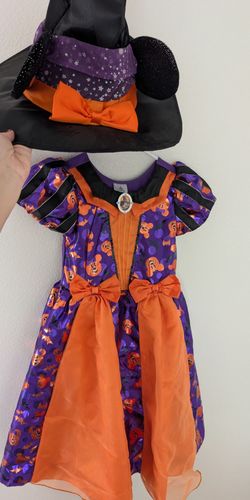 Kid's Halloween costume. 7/8