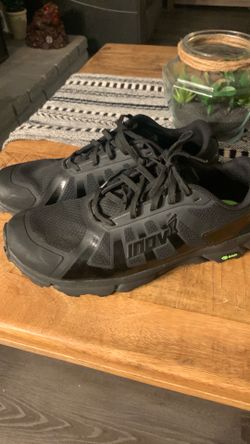 Two pairs.visible brands.
