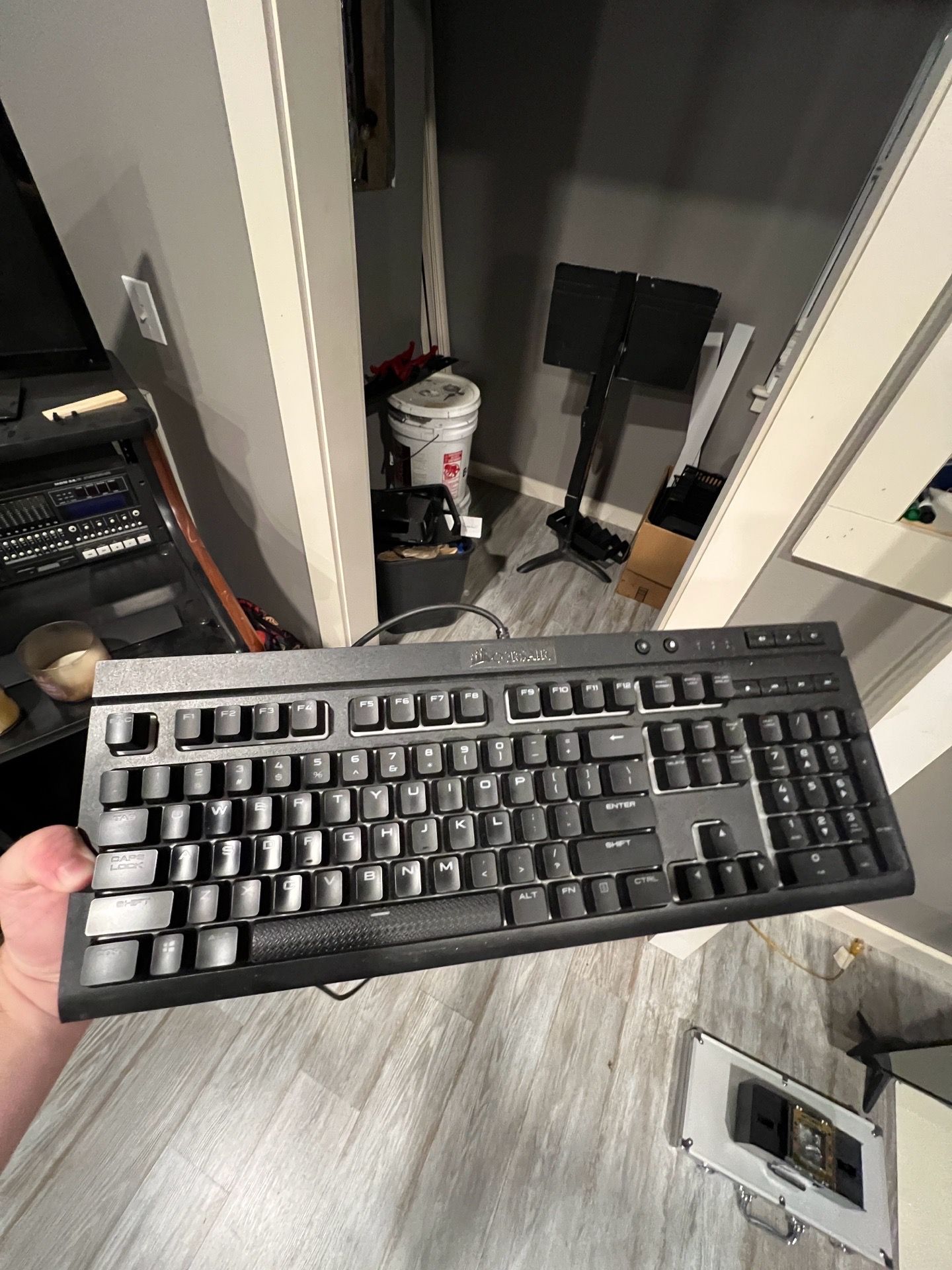 Corsair K68 Mechanical Keyboard (with RGB)