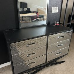 6 drawer dresser with mirror attachment 