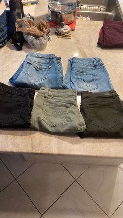 Lot Of 5 Pairs Of Women’s Pants Jeans APT 9 Size 12