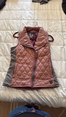 Noble Outfitters Quilted Vest