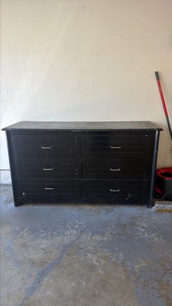Dresser