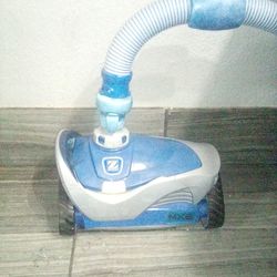 Zodiac MX6 Pool Vacuum