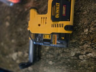 DEWALT 20v  nuevo tool onl