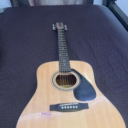 yamaha 6string guitar 