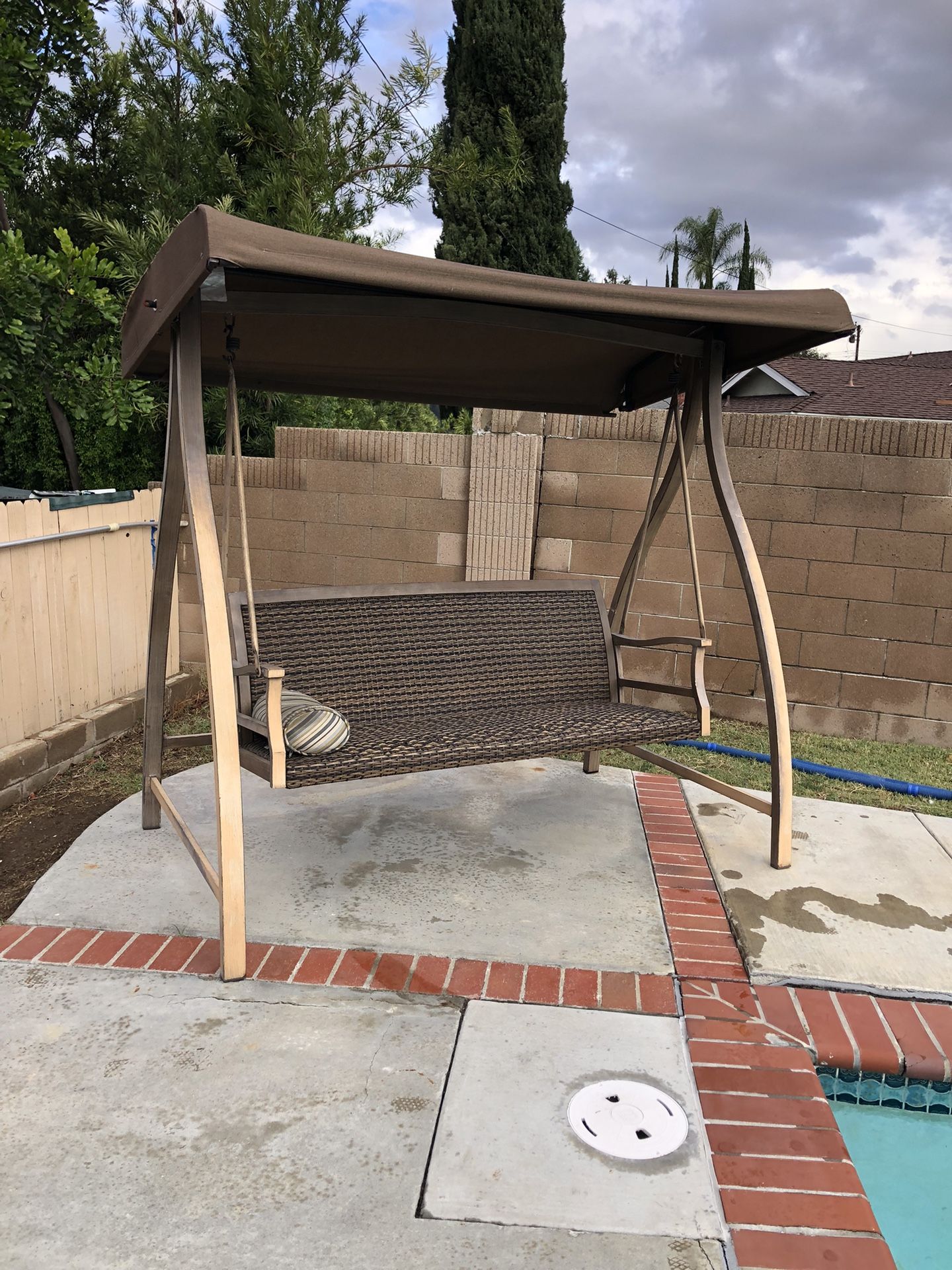 Sunbrella House Patio swing Chair