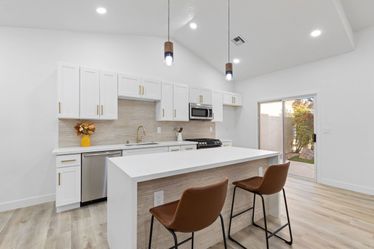 Brand New Kitchen Cabinets - Factory Direct Pricing