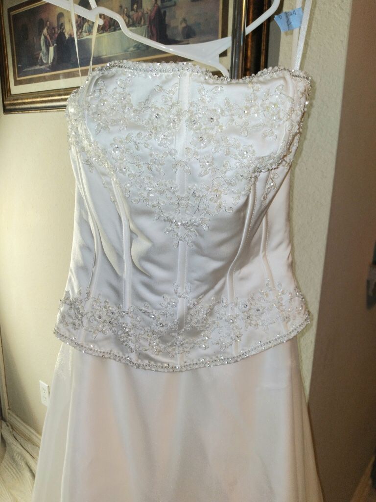 Wedding Dress - Size 6