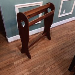 Country Quilt Blanket Wood Rack 