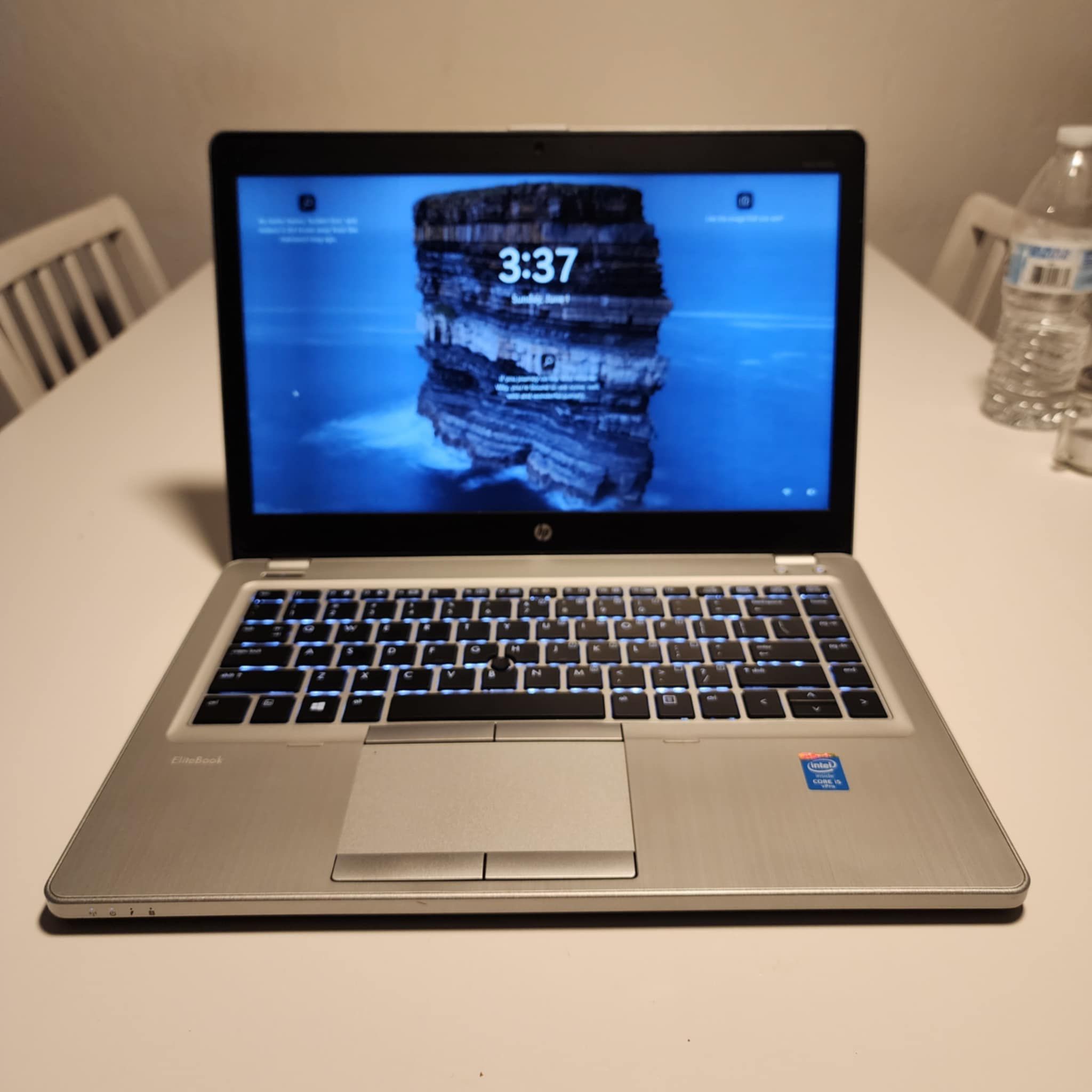 HP EliteBook Folio 9480M laptop |Intel core GHz|4GB RAM|120GB SSD|WIN 11 PROF| Microsoft office installed| Nothing wrong. ** NO TRADES **