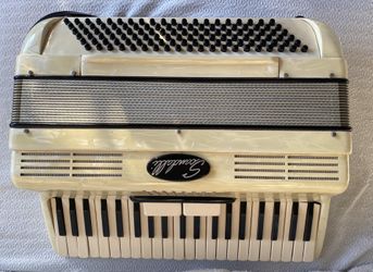 Vintage Scandalli Accordian