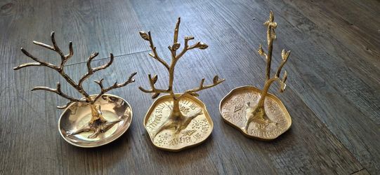 Jewelry trees