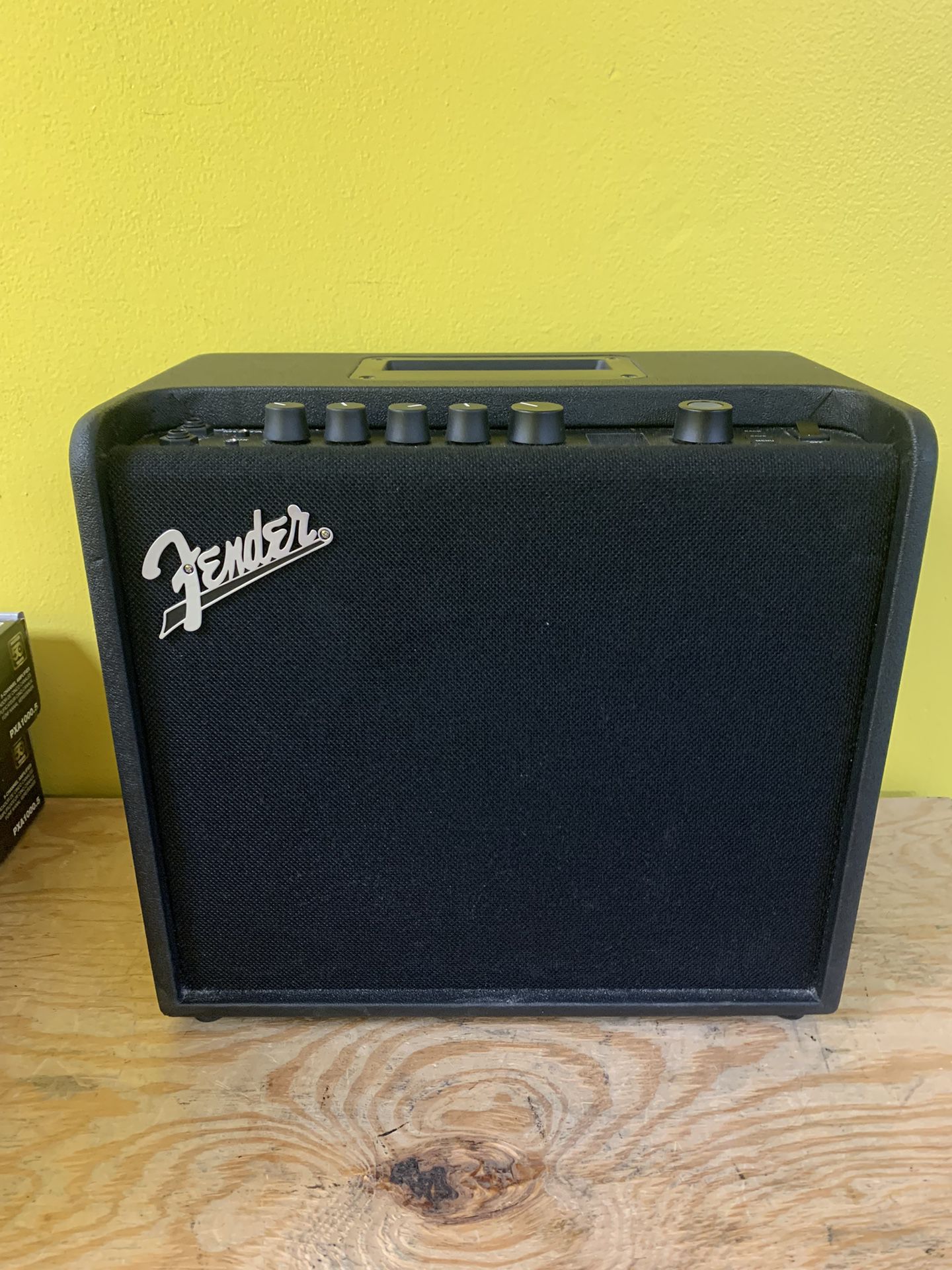 Fender Mustang LT25 Guitar Amplifier 