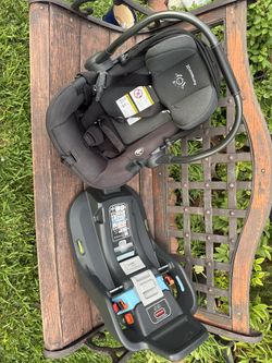 UPPAbaby Aria Infant Car Seat + Base – Excellent Condition
