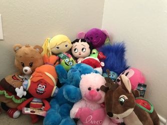 Large Stuffed Animal Lot (14)