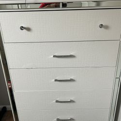 BEDROOM SET FOR SALE