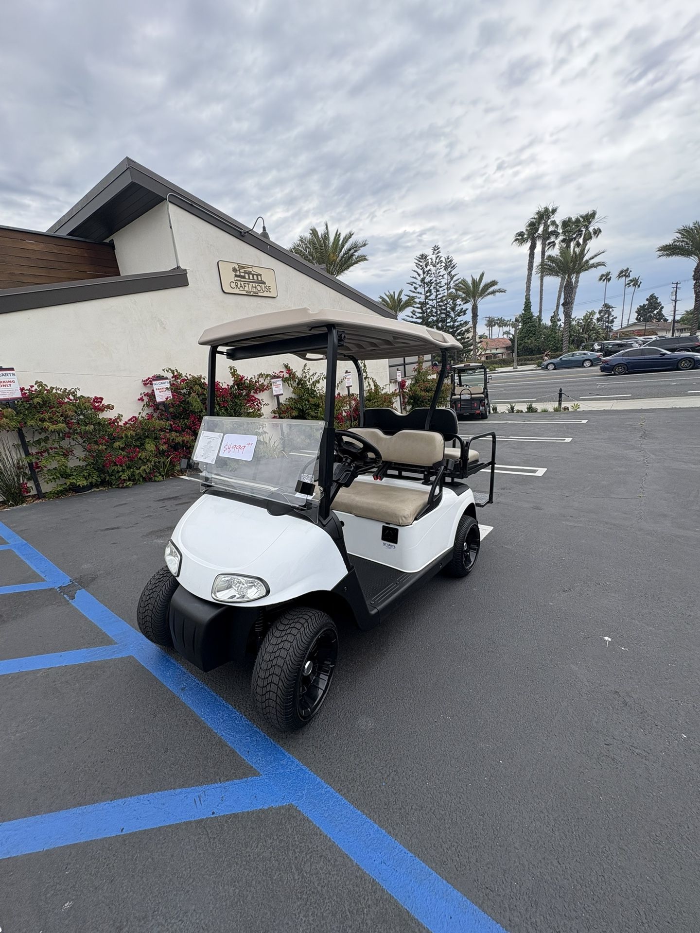 2013 E-Z-GO RXV 4-Passenger Non-Lifted 48-Volt Golf Cart