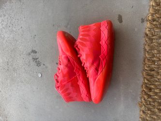 Puma LaMelo Ball MB.01 Breast Cancer Awareness