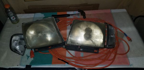 Toyota Tacoma Headlights And Side Lamps For In Huntington Beach Toyota Tacoma Headlights And Side Lamps