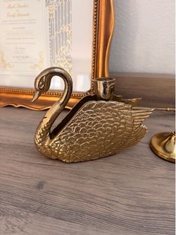 Gold Swan