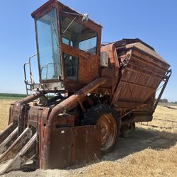 Cotton Harvester 