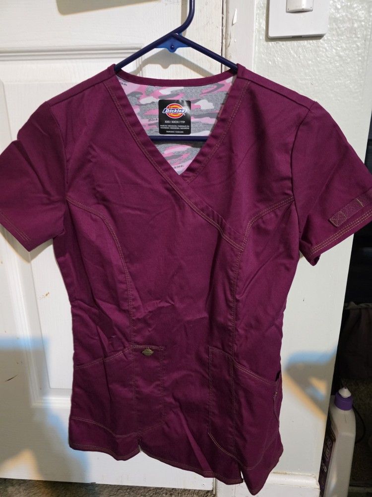  1 Janu Scrub Tops  Koi  Xs And Dickies Xs 