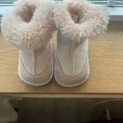 Kids Uggs- Light Pink 