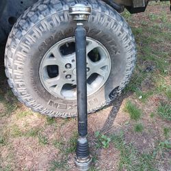Heavier Duty Front Drive Shaft Came Off Of A 99 Jeep Cherokee Laredo Matches Factory Connections
