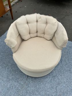 MID CENTURY MODERN SWIVEL BARREL CHAIR
