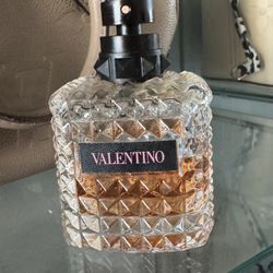 Valentino Perfume 