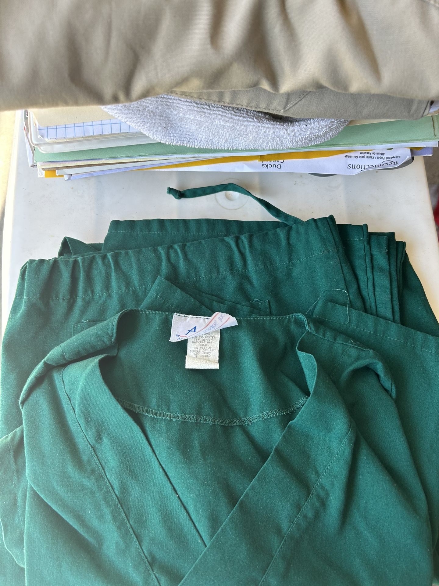 Scrubs - Large