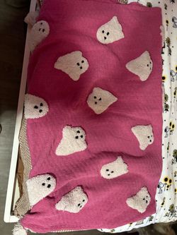 Pink ghost blanket