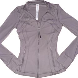 Brand New Lululemon Define Nulu Size 2