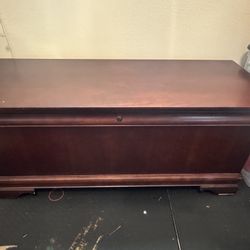 Lane Cedar Chest