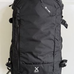Pacsafe Venturesafe X30 Backpack, Perfect Condition (Used Once), No Issue, No Defect, No Rip, No Tear, No Stain, No Stories. Retail: $169+Tax!!! The V