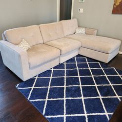 Beige 3 Piece Sectional Sofa (LIKE NEW)